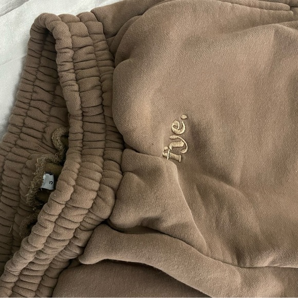 Track suit - Picture 3 of 5